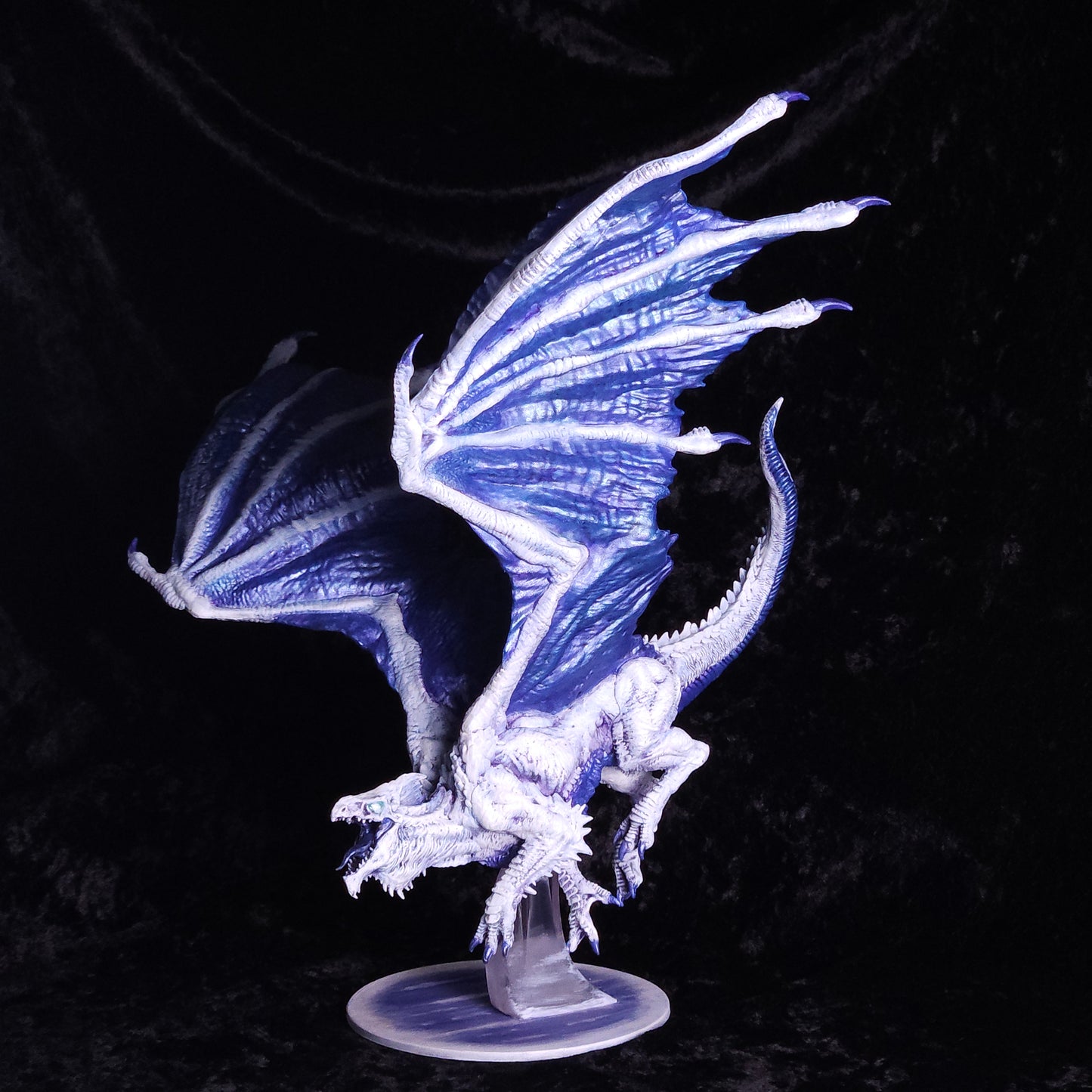 Adult White Dragon Miniature: Dnd, D&D, TTRPG Artist Painted Monster Model