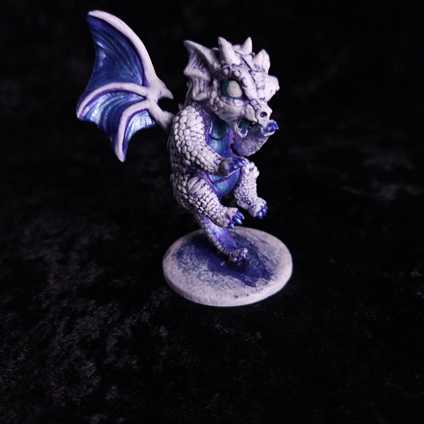 Baby White Dragon Miniature: Dnd, D&D, TTRPG Artist Painted Monster Model