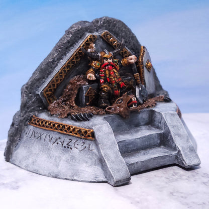 Dwarf King Miniature: Dnd, D&D, TTRPG Artist Painted Gaming Model