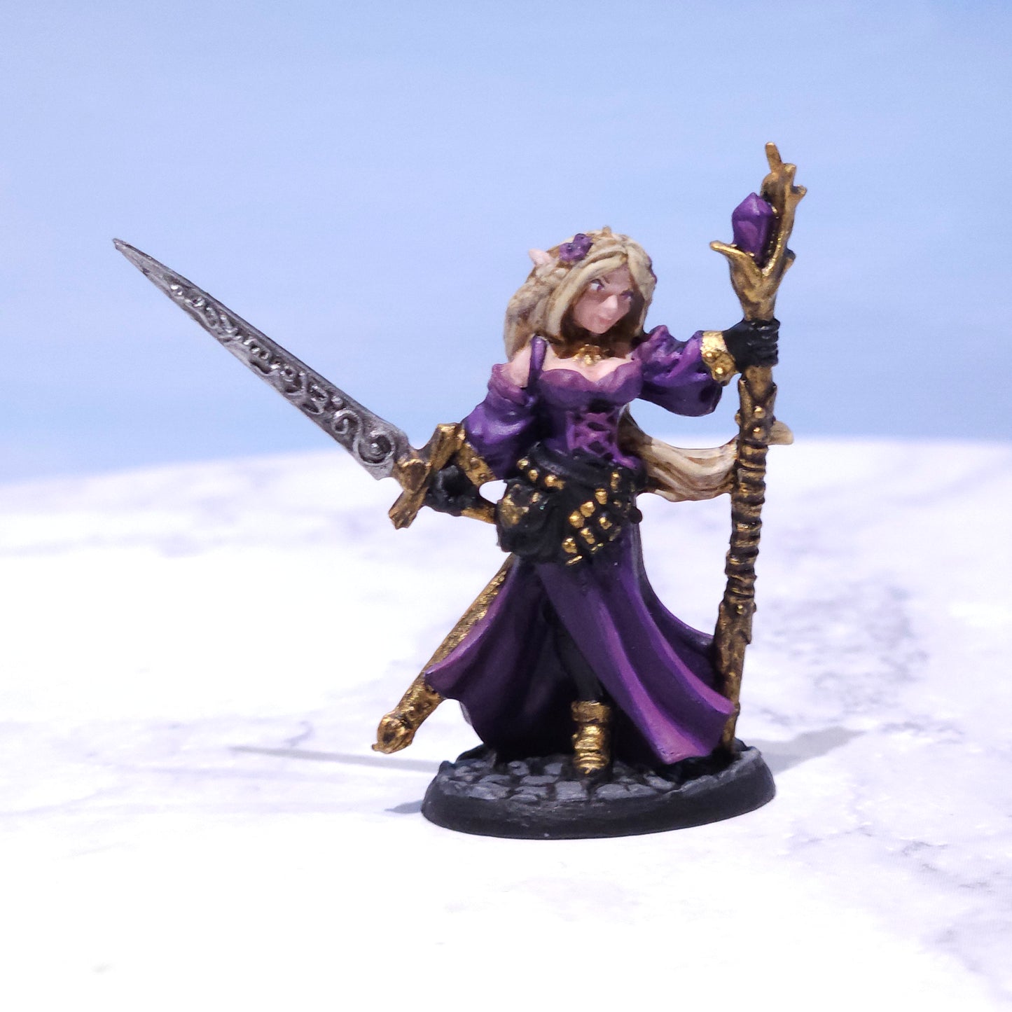 Female Elf Sorceress Painted D&D Hero Miniature | Rose and Shadow