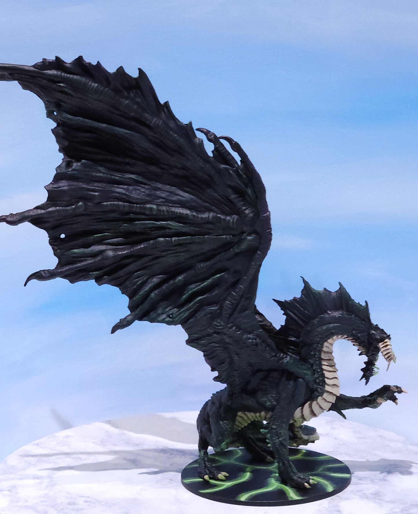 Adult Black Dragon Painted Miniature (D&D) | - Rose and Shadow